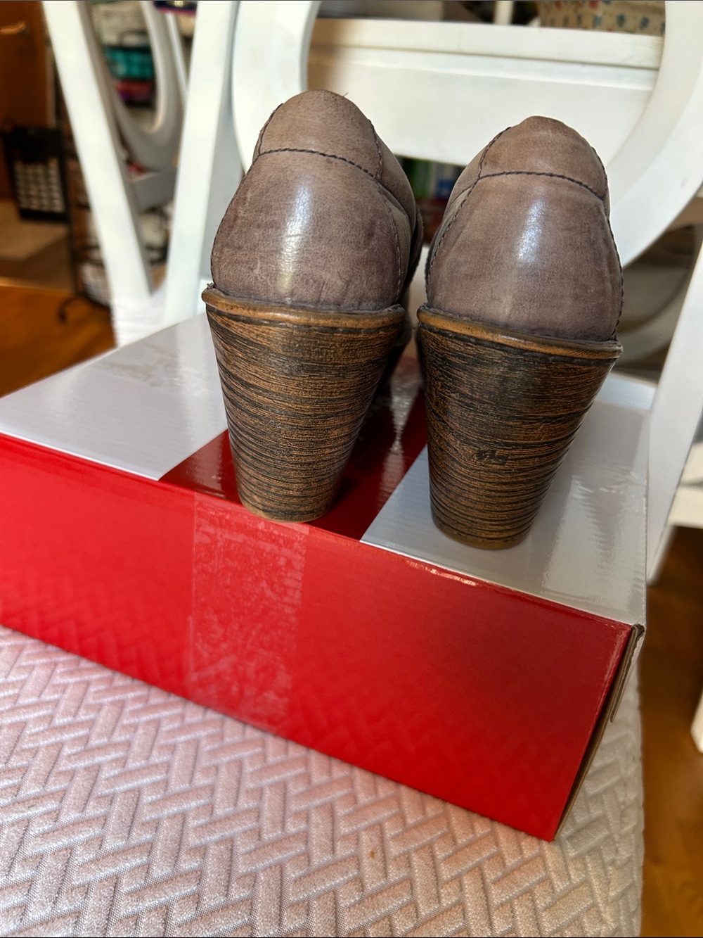 Born Women's Brown Leather Slip-On Heeled Loafers - Picture 4 of 7